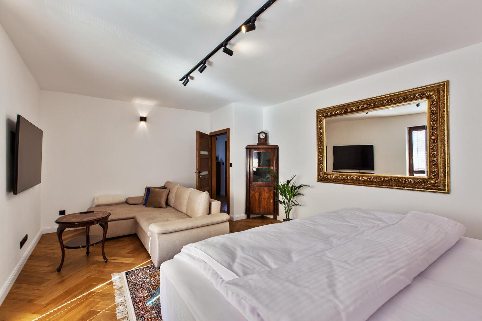 Brezno Central Apartments Ngoại thất bức ảnh